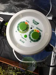 Автоматический капельный полив Green HElper на 10 растений , с баком