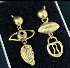 73139 - Серьги САЛЬВАДОР ДАЛИ ассиметрия style by Schiaparelli с подвесками