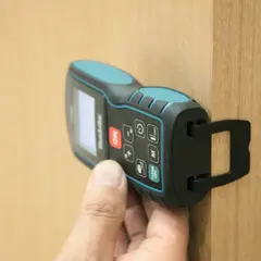Лазерный дальномер Makita LD080PI