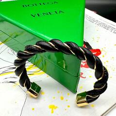 30455-braslet-lux-vitoj-iz-kozhi-i-latuni-v-stile-bottega