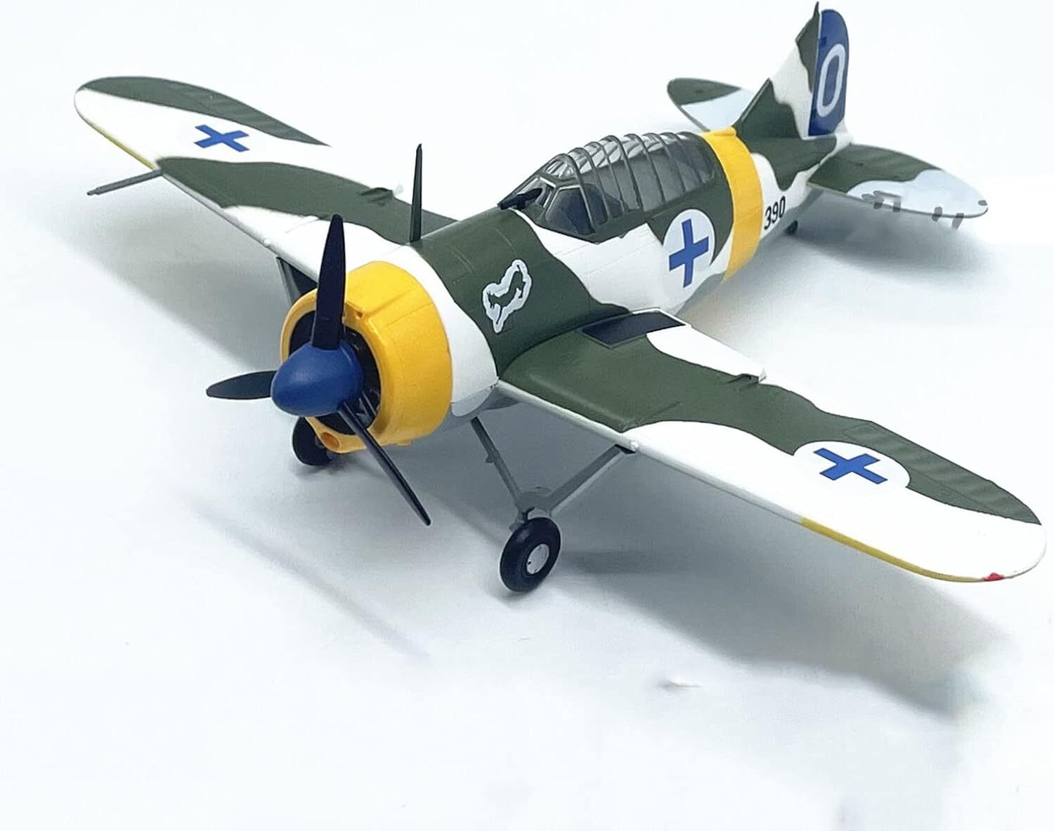 Модель Истребитель F2A/M339 масштаб 1:72