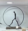 Статуэтка Man in circle KA5004A — фото 6