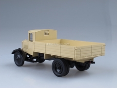 YaG-4 beige 1:43 Nash Avtoprom