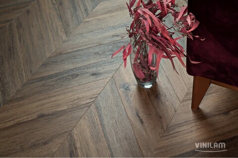 Виниловый ламинат Vinilam - Parquet Chevron Шеврон Лувр (I107516-2.5)