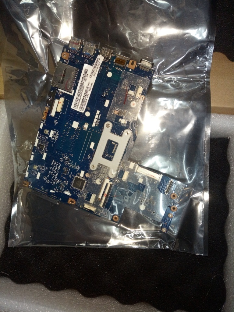 Материнская плата для ноутбука Lenovo B50-70 LA-B09 W8P UMA Intel core i5-4210 FP DOC 1000 (5B20G46199), оригинал