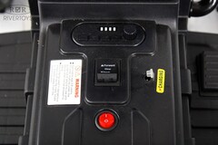 Трактор Z333VO и Z333VO-A с прицепом, пультом управления и родительской ручкой