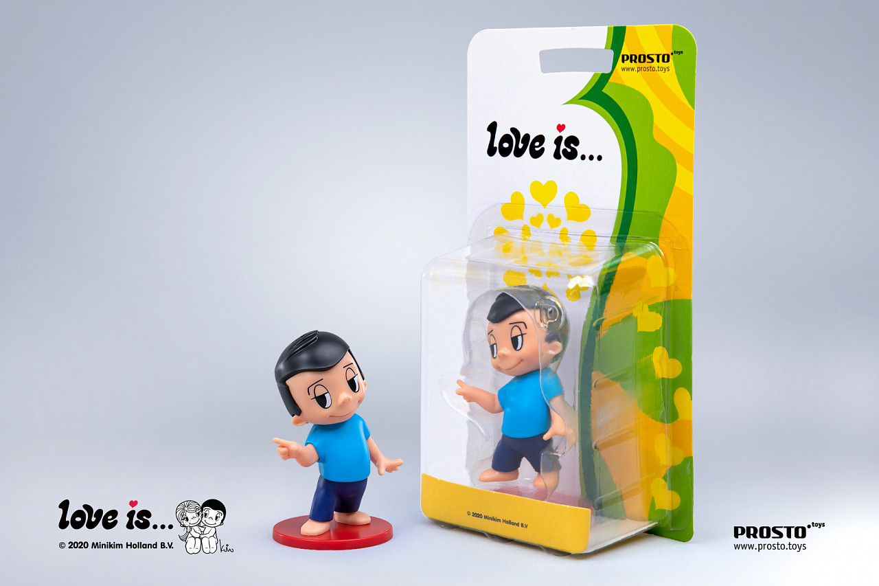 Love is ... фигурка