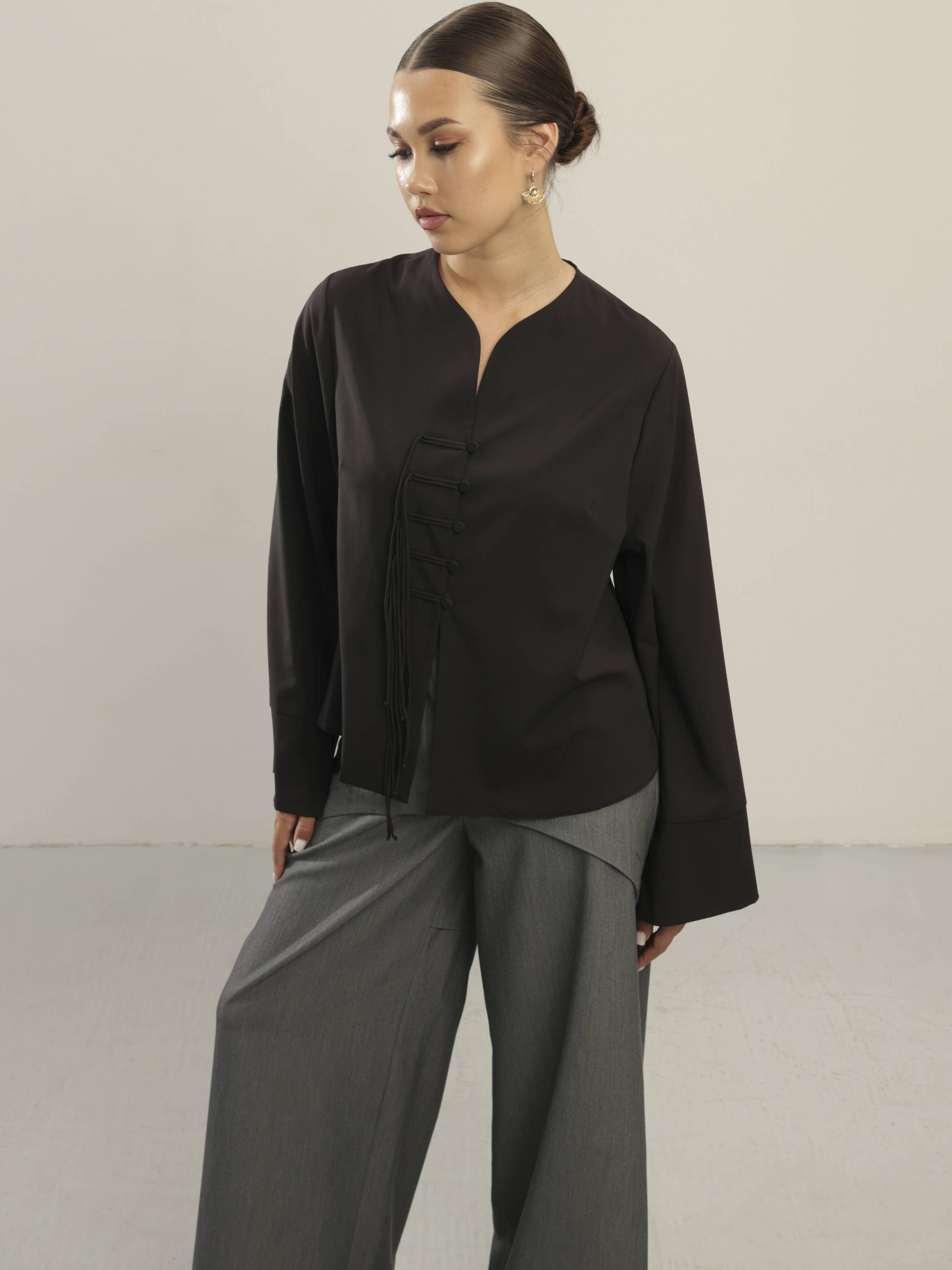 Женская блузка свободного кроя