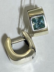 Кубик (серьги из серебра)