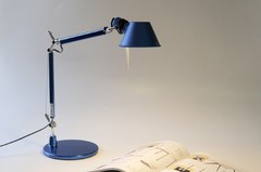 Настольная лампа Tolomeo Micro Table A011850 синий