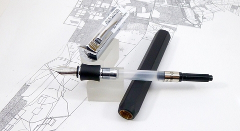 Перьевая ручка Faber-Castell Ondoro Precious Resin Black перо EF (147532)