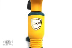 Беговел Rivertoys M002BX