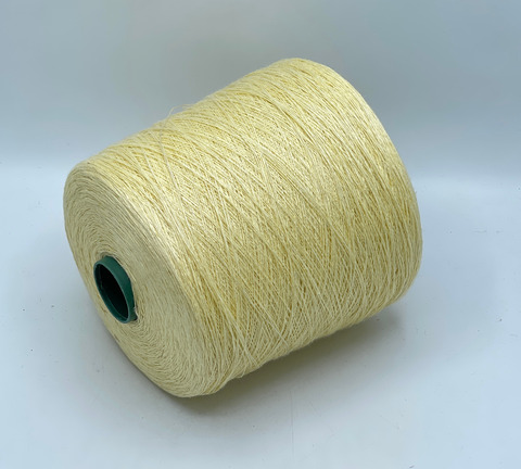 Бобинная пряжа, Linen, 1/960 960м, 100% Лен, Светло-желтый. 40759