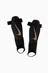 Футбольные щитки Nike Charge Junior - черный