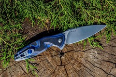 Нож Ruike Fang P105 черно-синий