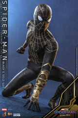Фигурка Hot Toys Spider-Man (Black and Gold Suit) 1:6