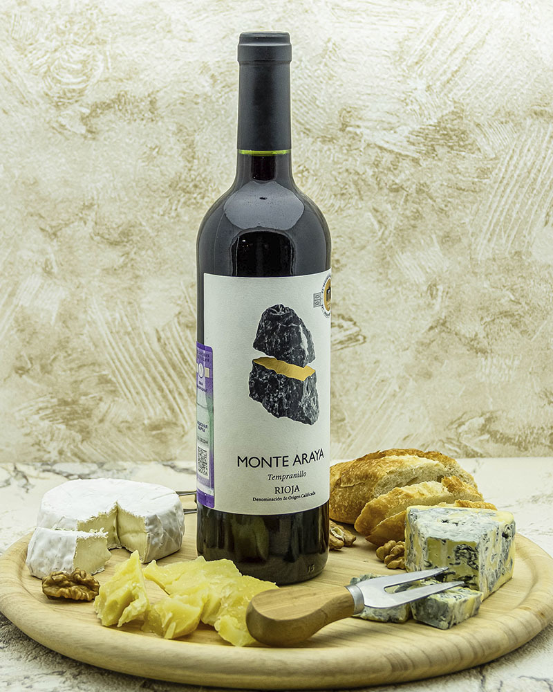 Вино Bodegas Del Medievo Монте Арайя Темпранильо Красное Сухое 2018 г.у. 13% 0,75 л, Испания