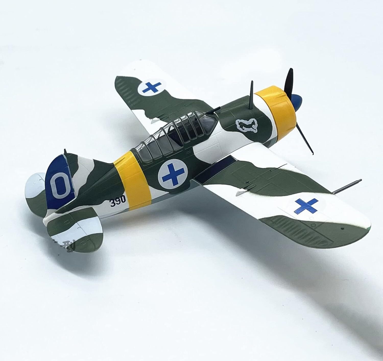 Модель Истребитель F2A/M339 масштаб 1:72