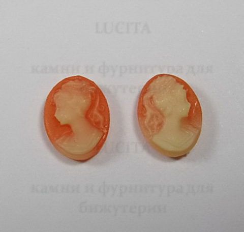 Камея "Девушка с хвостиком" цвета слоновой кости  на коралловом фоне 10х8 мм левая ()