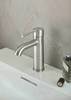 GROHE Essence 23589DC1 Смеситель для раковины