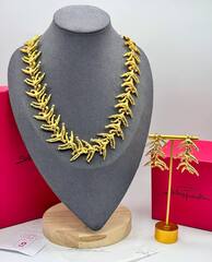 Колье ЛЕТЯЩИЕ ПТИЦЫ в стиле Schiaparelli