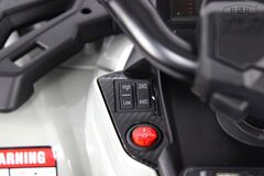 Квадроцикл BRP Can-Am Outlander Y888YY с пультом (Полноприводный, двухместный), лицензионная модель