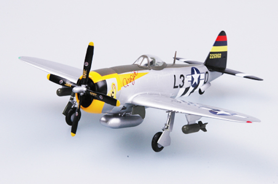 Модель Американский Истребитель бомбардировщик P-47D Trunderbolt масштаб 1:72
