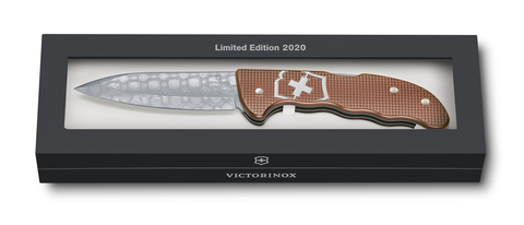 Нож складной Victorinox Hunter Pro Alox Copper Brown Damast LE 2020 (0.9410.J20)