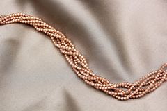 Фианиты 2мм, огранка (нить бусин)