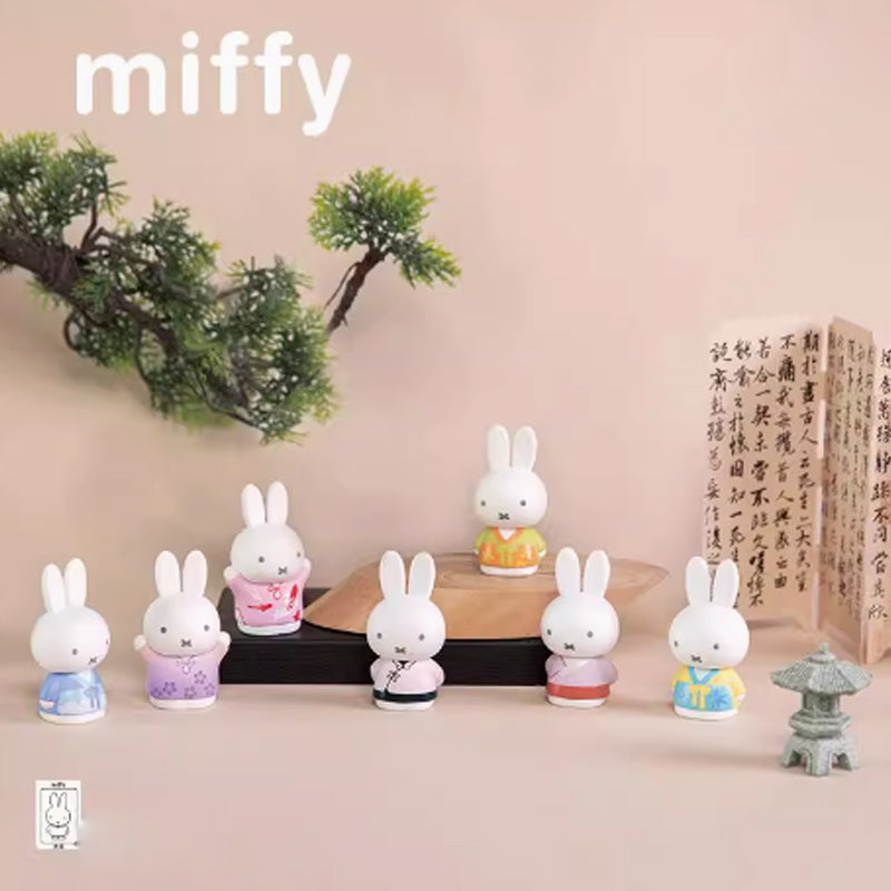 Miffy Ancient Style II: примеры случайных вариантов серии