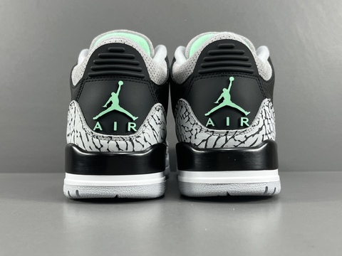Air Jordan 3 'Green Glow' 