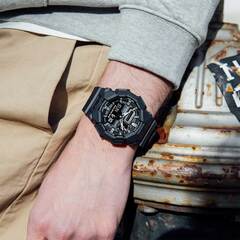 Часы мужские Casio GA-010-1A1 G-Shock