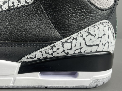 Air Jordan 3 'Green Glow' 