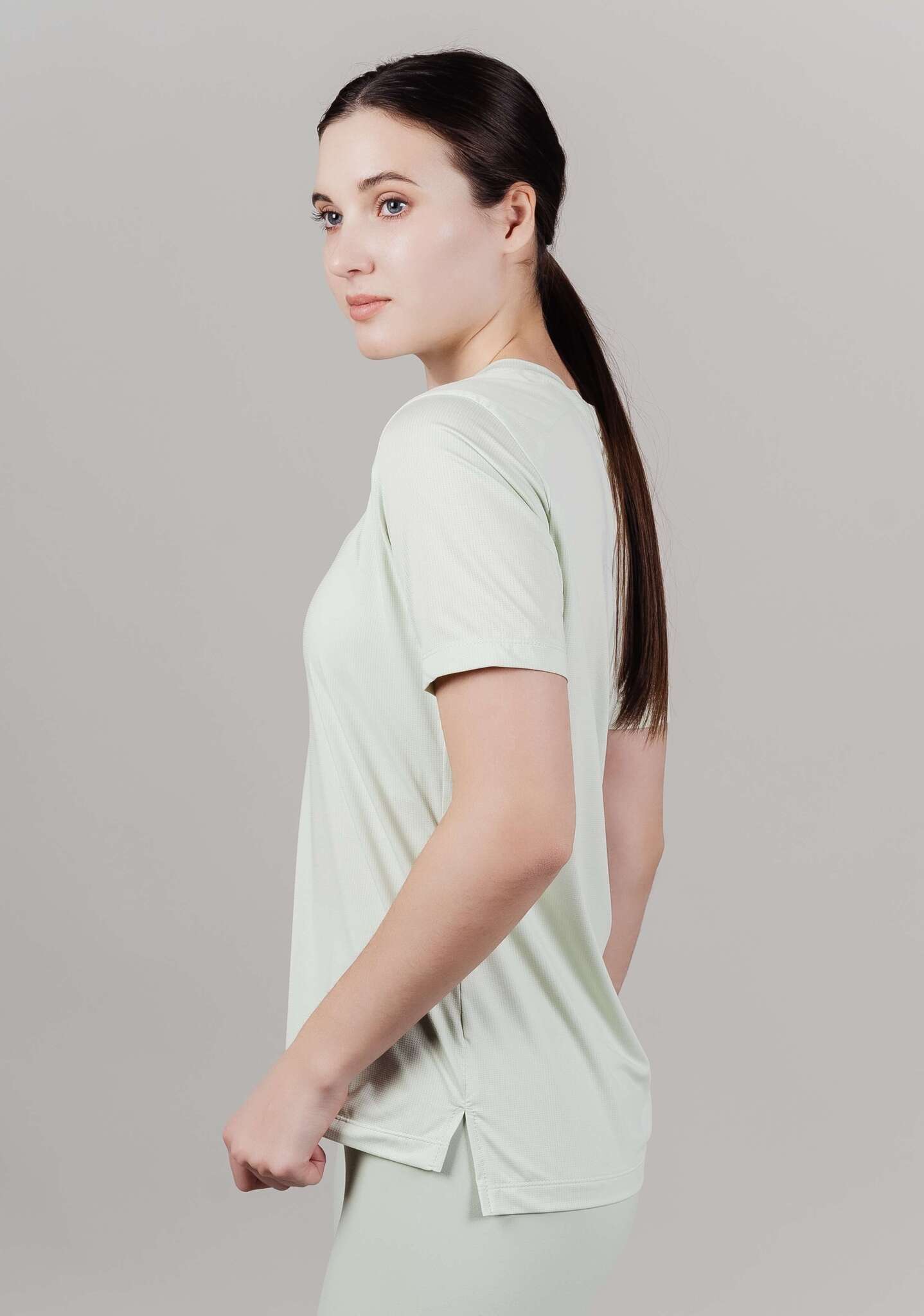 Женская тренировочная футболка Nordski Light smoky green - 2