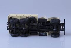 ZIL-157K board beige 1:43 AutoHistory