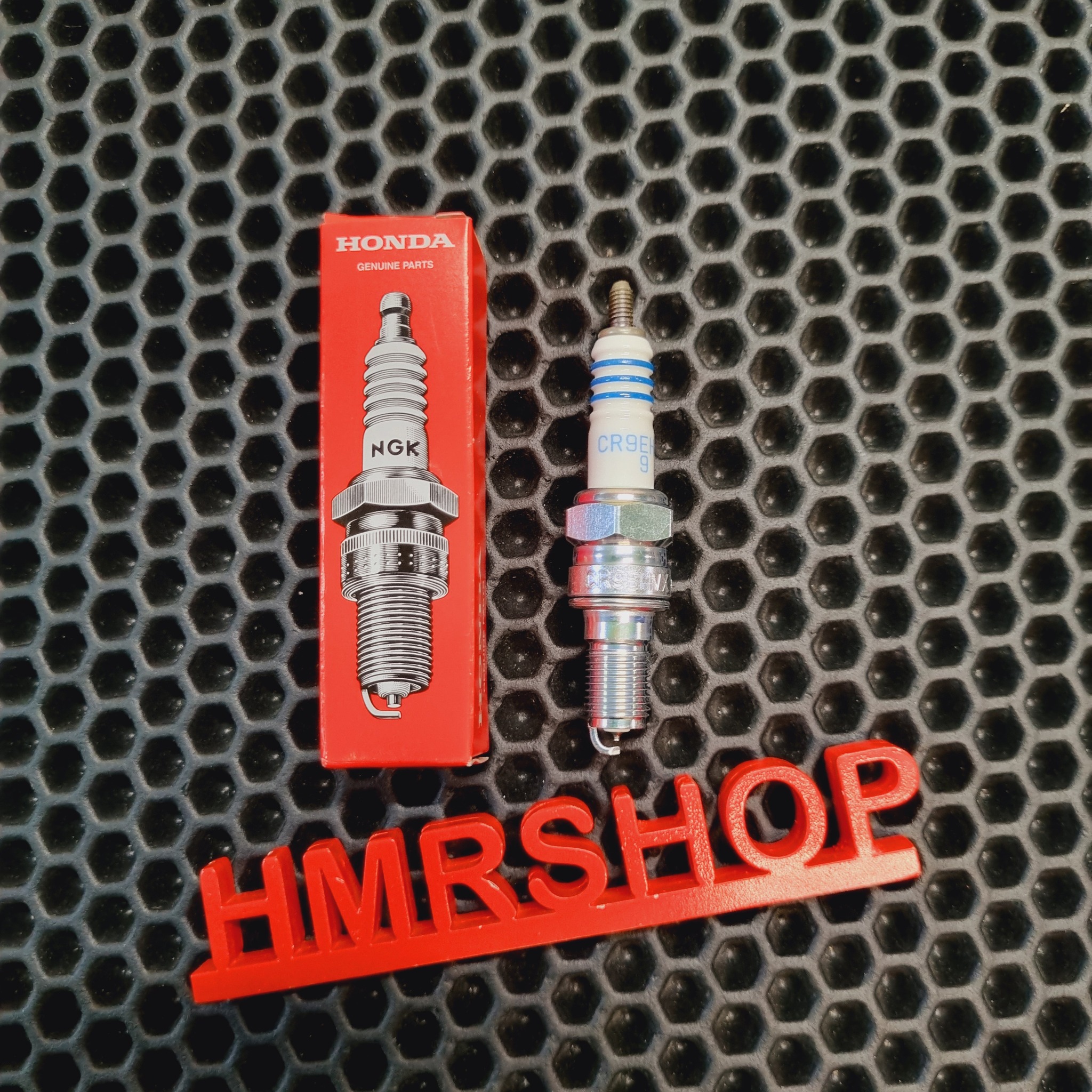 Honda Свеча зажигания CR9EHVX-9 CBR 1100 XX 98059-5991F аналоги 0677005430 677005430 NGKCR9EHVX9