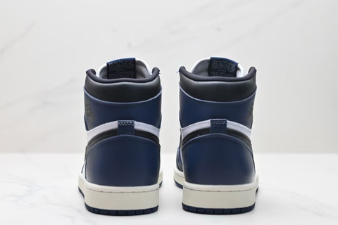 Air Jordan 1 High OG 'Midnight Navy' 