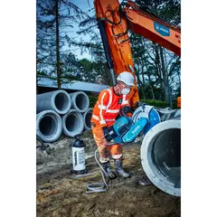 Резчик аккумуляторный Makita CE001GZ