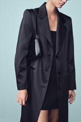 ZARA АТЛАСНОЕ ПАЛЬТО С ПОДПЛЕЧНИКАМИ, ЧЕРНЫЙ