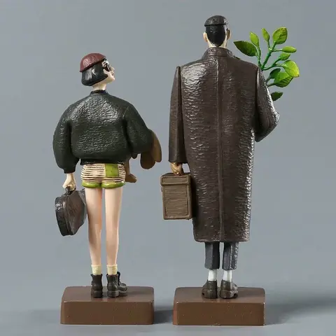 Фигурки Леон и Матильда из фильма Léon: The Professional
