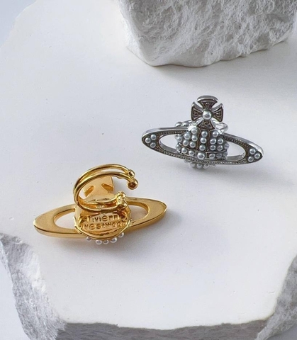 72135 - Кафф зажим на ухо в стиле vivienn westwood