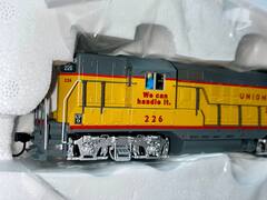 Локомотив EMD GP9 Ph II UP#226 (DCC, звук) 1:87