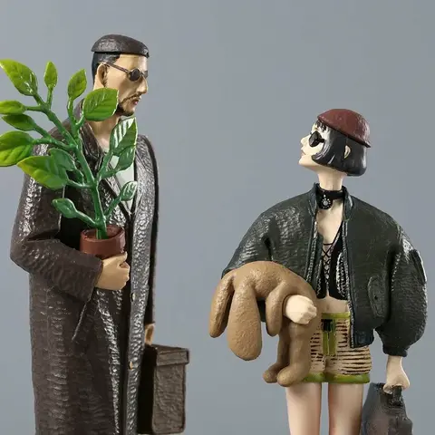 Фигурки Леон и Матильда из фильма Léon: The Professional
