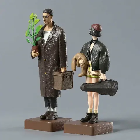 Фигурки Леон и Матильда из фильма Léon: The Professional