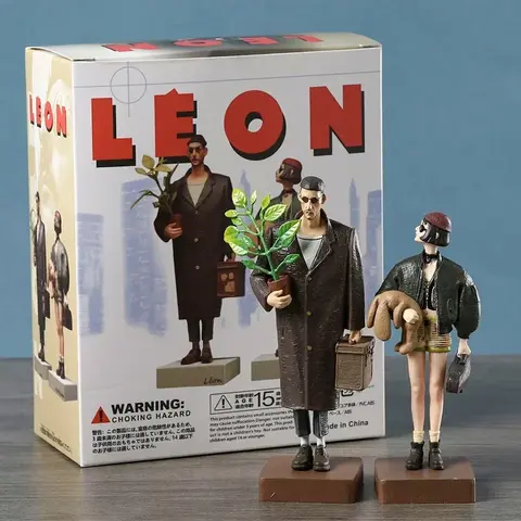 Фигурки Леон и Матильда из фильма Léon: The Professional