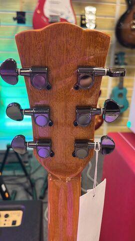 Акустическая гитара  MAGNA M91C-SB  MOLO