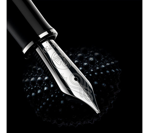 Ручка перьевая Pelikan Souverän® M 605 Stresemann Black & Silver CT (813617)