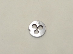 Плашка М2,5х0,45 (основной шаг) d=15мм
