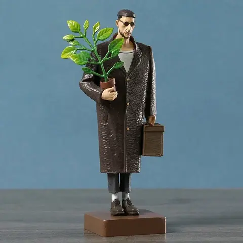 Фигурки Леон и Матильда из фильма Léon: The Professional