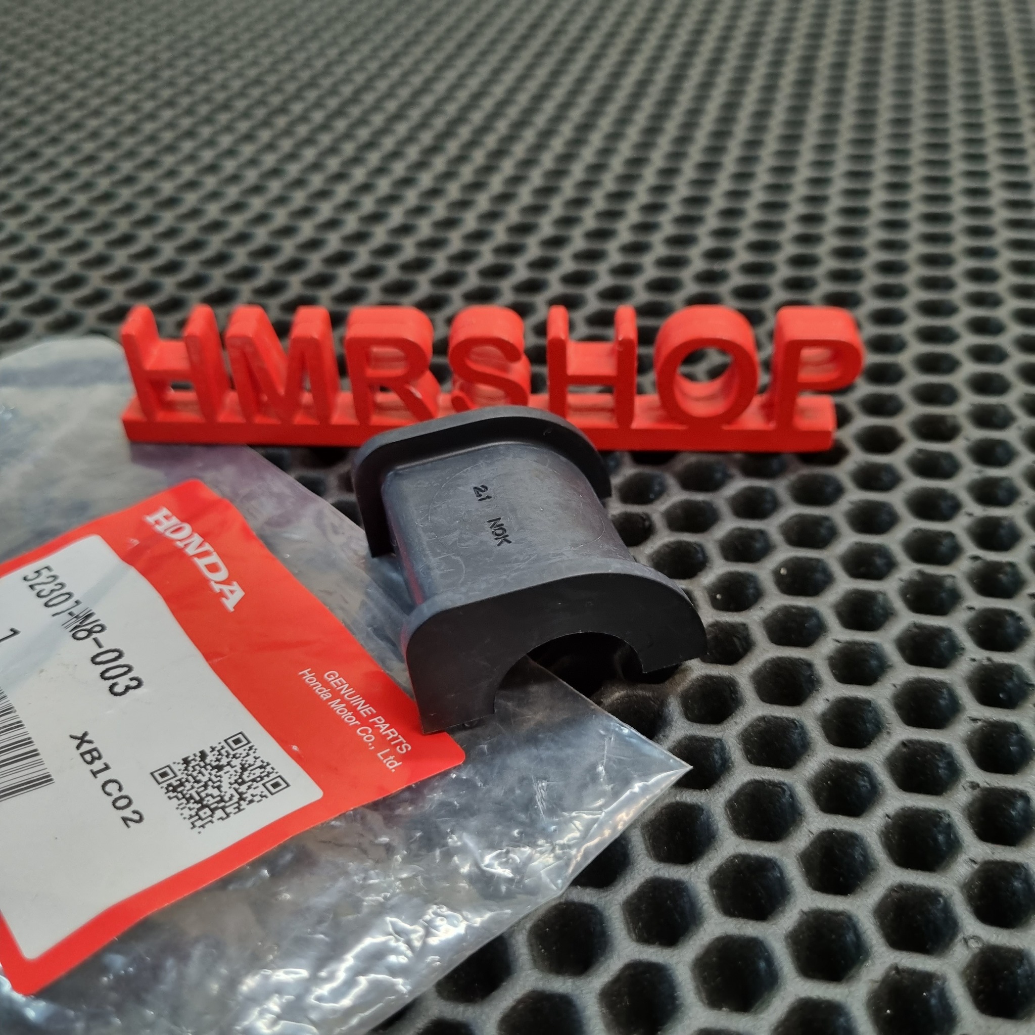 Honda Втулка стабилизатора (половинка) TRX 680 (для квадрика нужно 4 шт) 52307-HN8-003